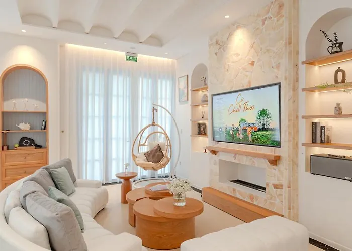 Biệt thự S - Center, Near - 3br Private With Pool, Jacuzzi, Sauna, Karaoke *
