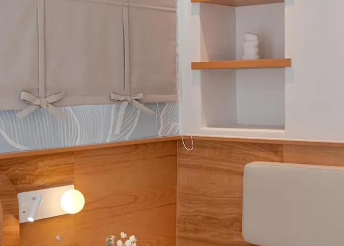 S - Center, Near - 3br Private With Pool, Jacuzzi, Sauna, Karaoke * Hạ Long