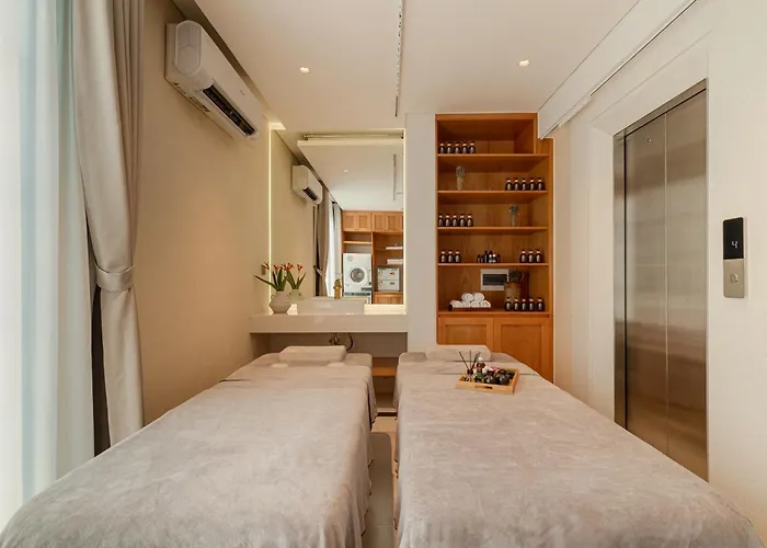 Biệt thự S - Center, Near - 3br Private With Pool, Jacuzzi, Sauna, Karaoke *