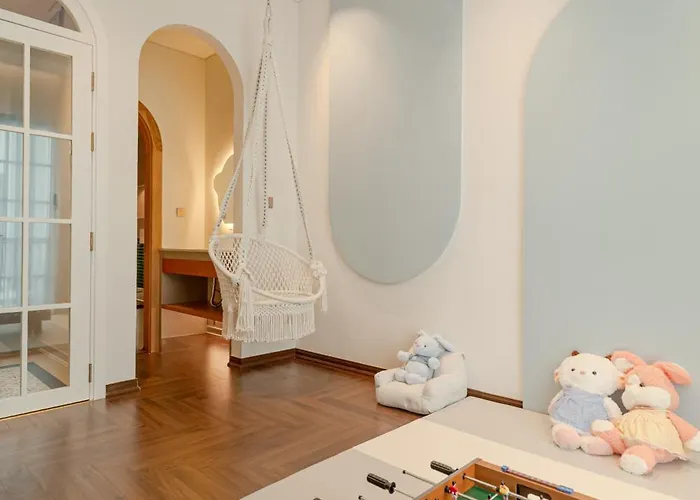 S - Center, Near - 3br Private With Pool, Jacuzzi, Sauna, Karaoke Hạ Long
