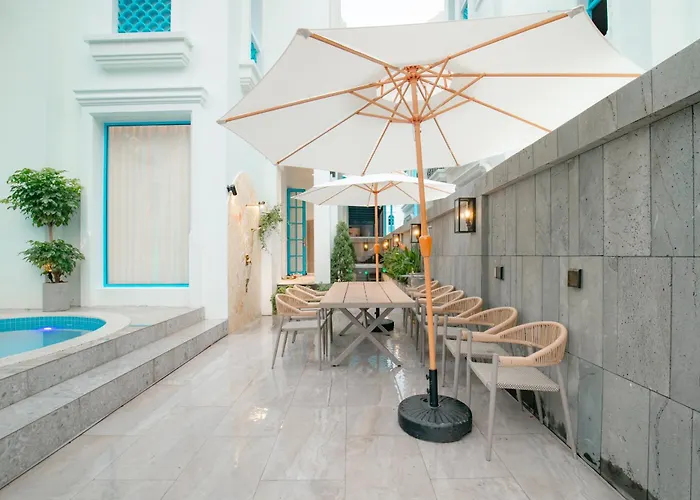 Biệt thự S - Center, Near - 3br Private With Pool, Jacuzzi, Sauna, Karaoke