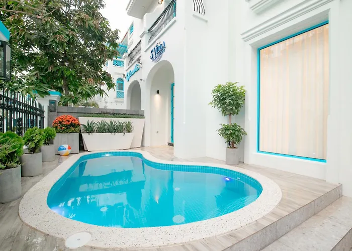 S - Center, Near - 3br Private With Pool, Jacuzzi, Sauna, Karaoke Hạ Long