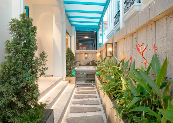 S - Center, Near - 3br Private With Pool, Jacuzzi, Sauna, Karaoke Biệt thự *