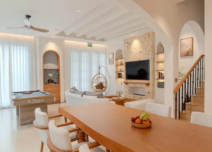 Biệt thự S - Center, Near - 3br Private With Pool, Jacuzzi, Sauna, Karaoke *