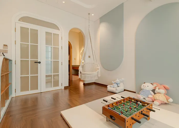S - Center, Near - 3br Private With Pool, Jacuzzi, Sauna, Karaoke * Hạ Long